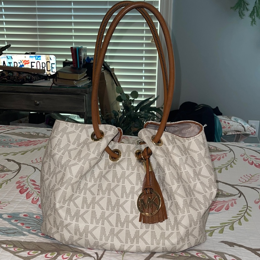 Michael Kors purse